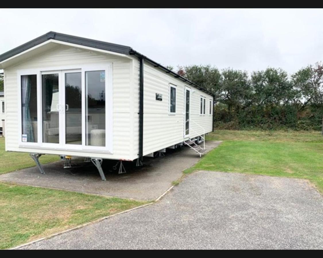 Exotic 3-Bed Caravan At Newquay Holiday Park Villa ภายนอก รูปภาพ