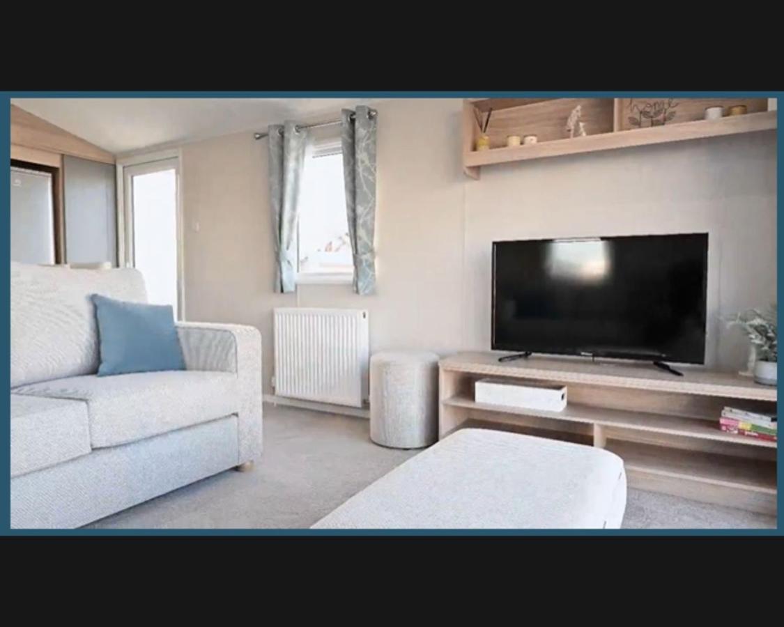Exotic 3-Bed Caravan At Newquay Holiday Park Villa ภายนอก รูปภาพ