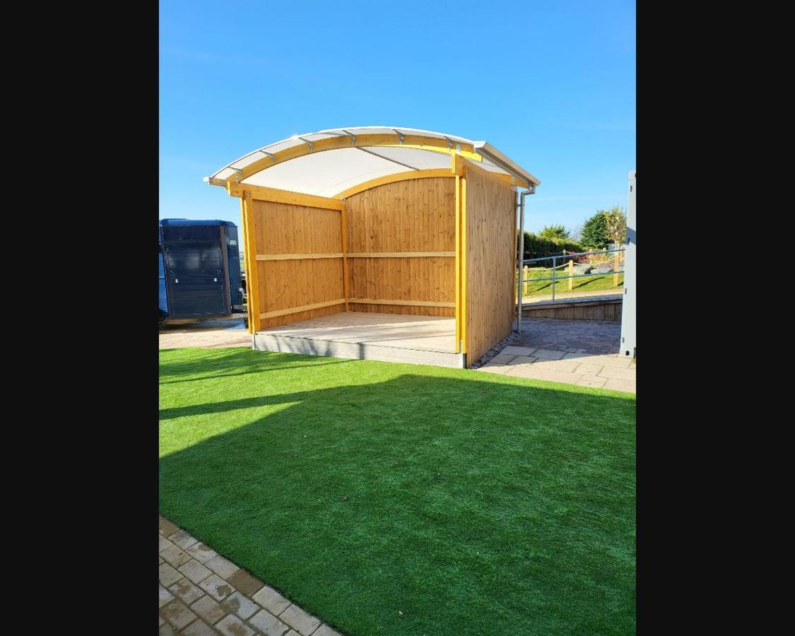 Exotic 3-Bed Caravan At Newquay Holiday Park Villa ภายนอก รูปภาพ